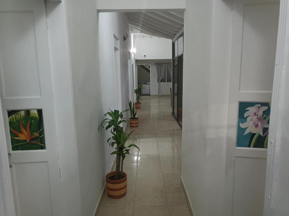 Hospedajes El Jardin Envigado Zewnętrze zdjęcie